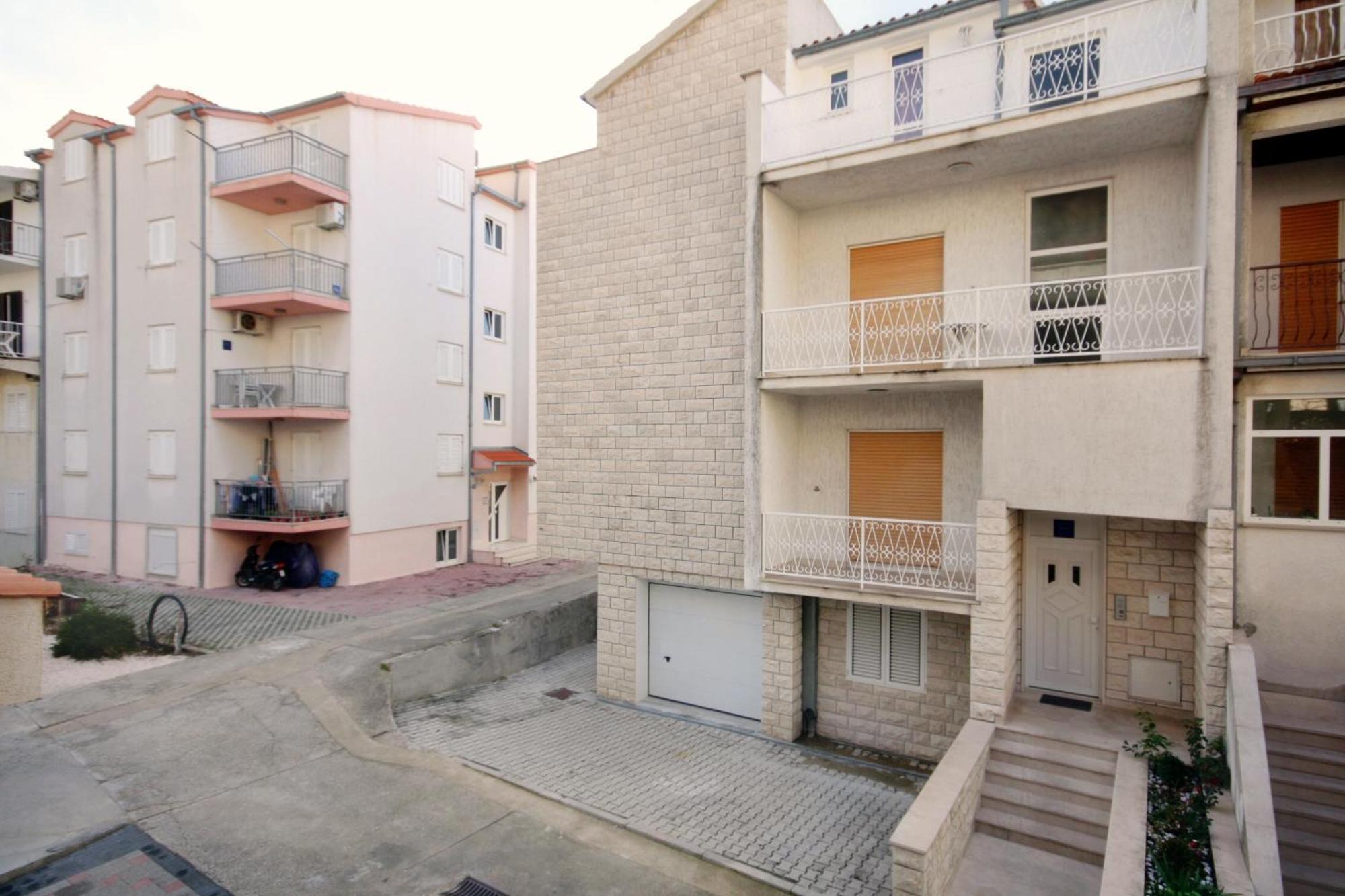 Apartments By The Sea Duce, Omis - 5973 Dış mekan fotoğraf