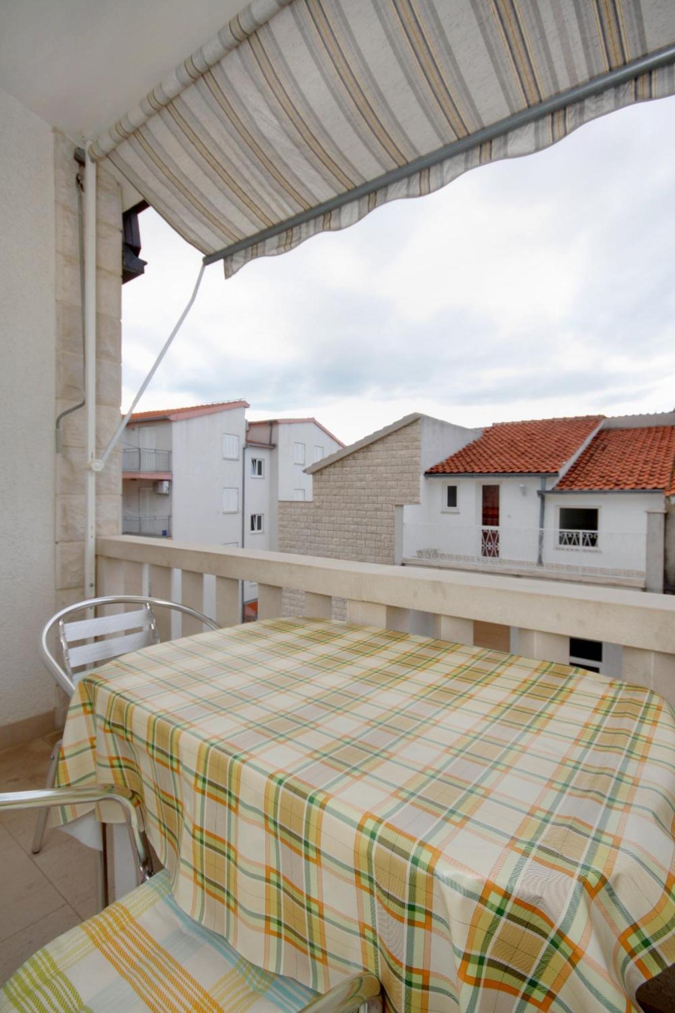 Apartments By The Sea Duce, Omis - 5973 Dış mekan fotoğraf